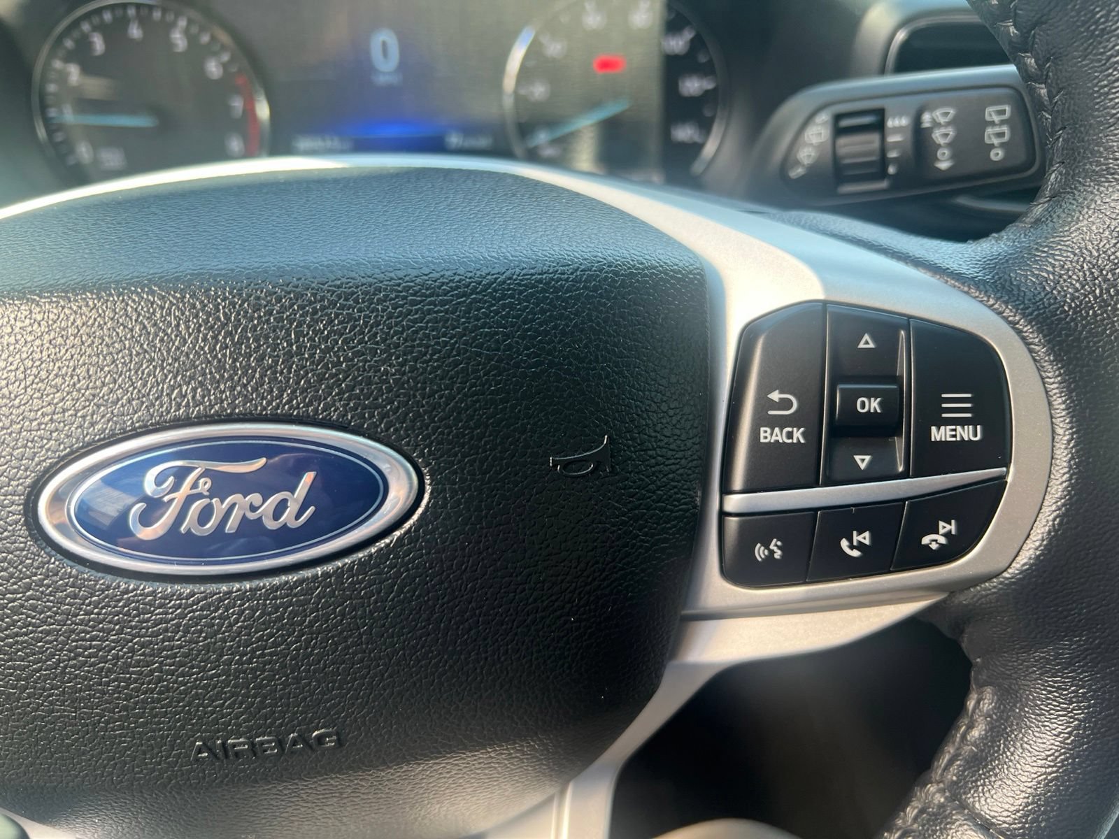 Certified 2023 Ford Explorer XLT w/ Equipment Group 202A AWD/4WD image 24