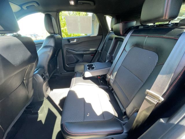 Certified 2024 Ford Escape ST-Line w/ Tech Pack #1 AWD/4WD image 32