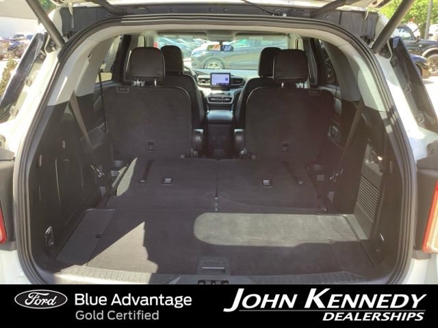 Certified 2023 Ford Explorer XLT w/ Equipment Group 202A AWD/4WD image 35