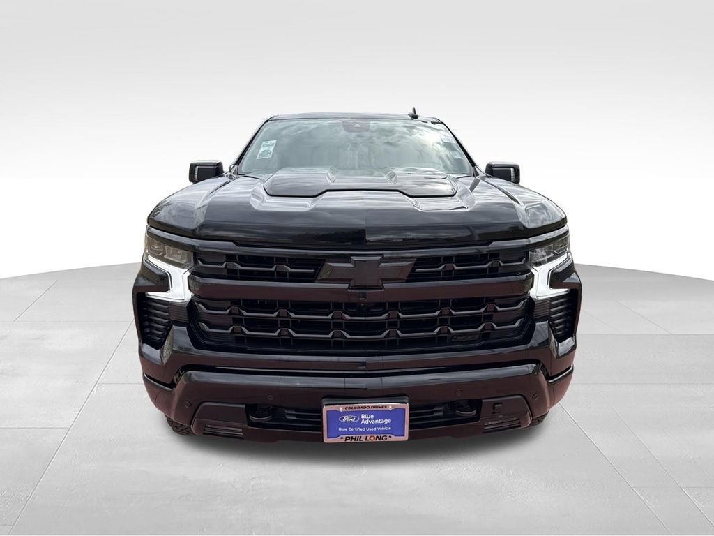 Used 2025 Chevrolet Silverado 1500 LT Trail Boss w/ LT Trail Boss Premium Package AWD/4WD image 2