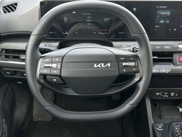 Used 2025 Kia K4 EX image 13