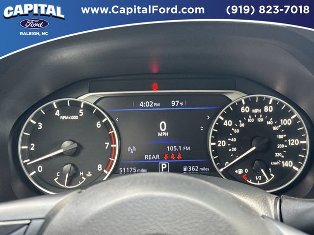 Used 2025 Nissan Altima 2.5 SV FWD image 25