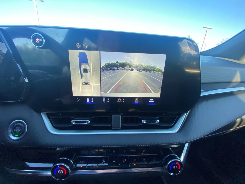 Used 2025 Chevrolet Equinox LT w/ Convenience Package II image 16