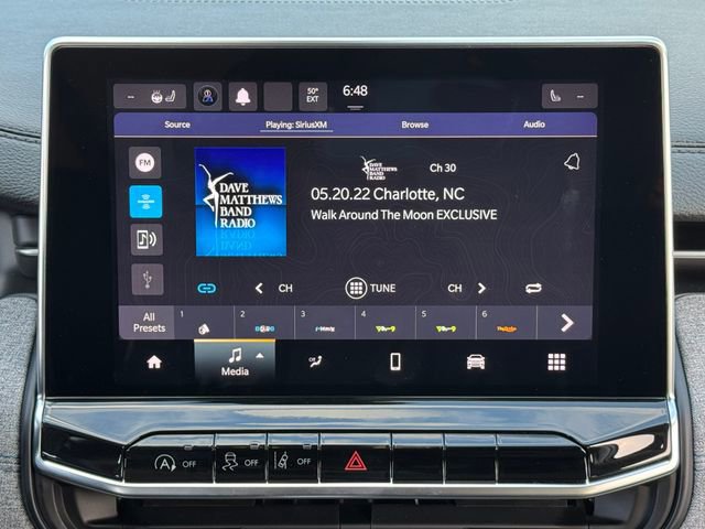 Used 2022 Jeep Compass Latitude w/ Sun and Sound Group AWD/4WD image 12