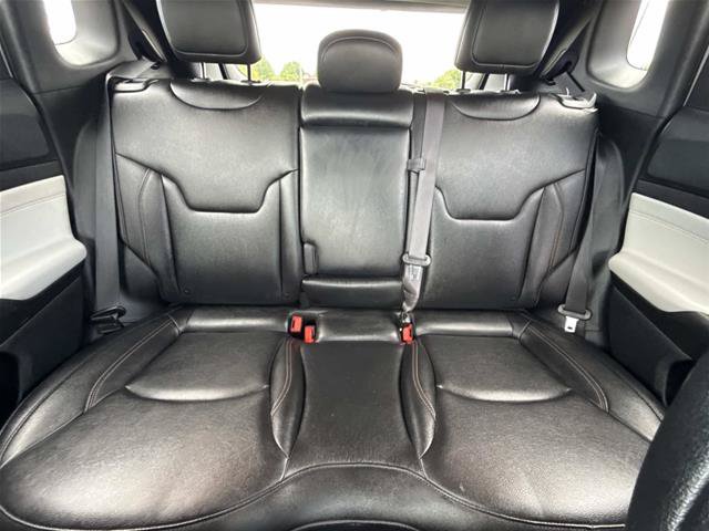 Used 2024 Jeep Compass Limited AWD/4WD image 17