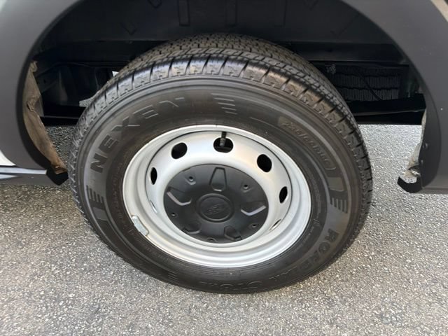 Certified 2020 Ford Transit 150 XL RWD image 9