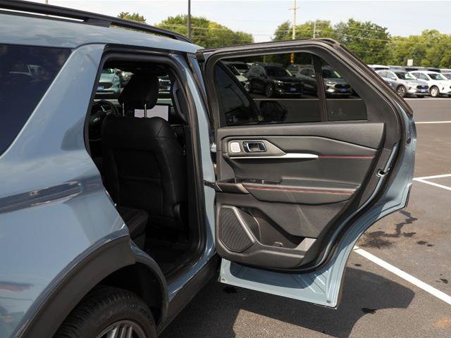 Certified 2025 Ford Explorer ST AWD/4WD image 34