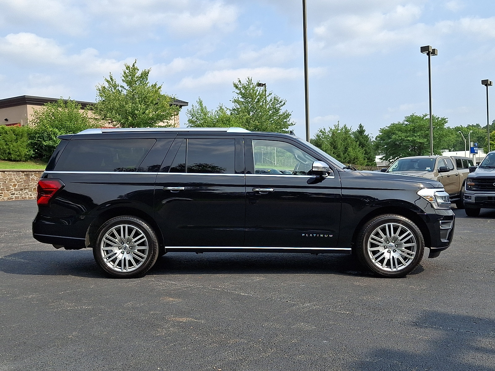Certified 2023 Ford Expedition Max Platinum AWD/4WD image 7