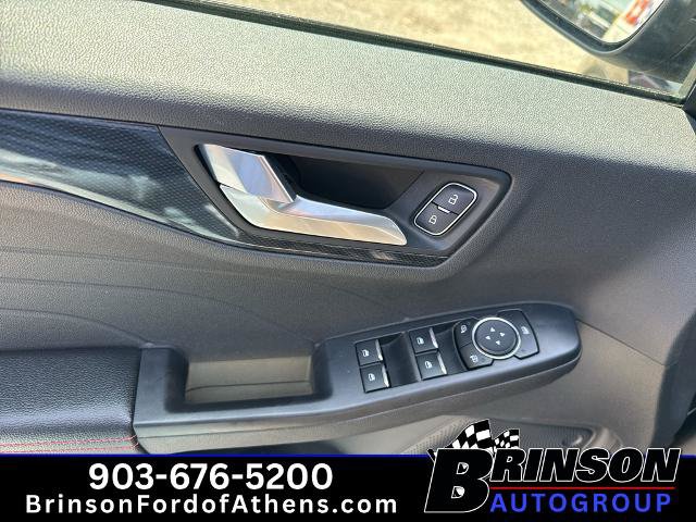Certified 2025 Ford Escape ST-Line Select AWD/4WD image 17