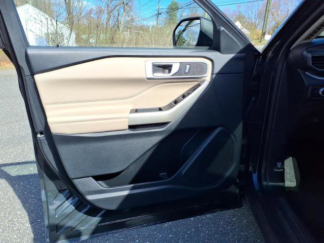 Certified 2023 Ford Explorer XLT w/ Equipment Group 202A image 17