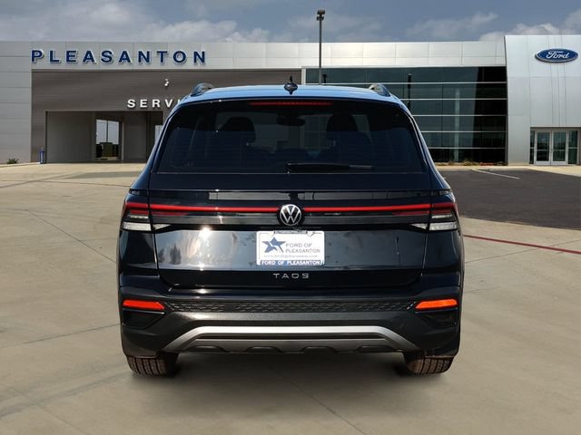 Used 2026 Volkswagen Taos S FWD image 4
