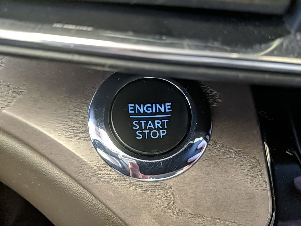 Certified 2022 Ford Explorer Platinum w/ Equipment Group 601A image 24