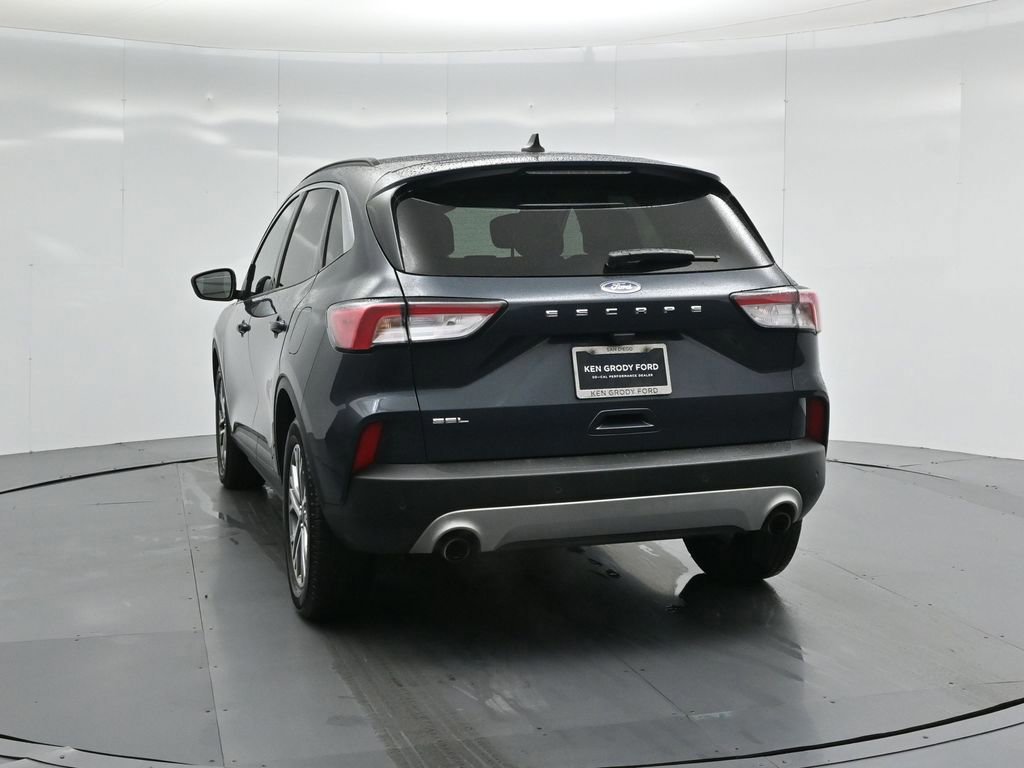 Certified 2022 Ford Escape SEL image 17