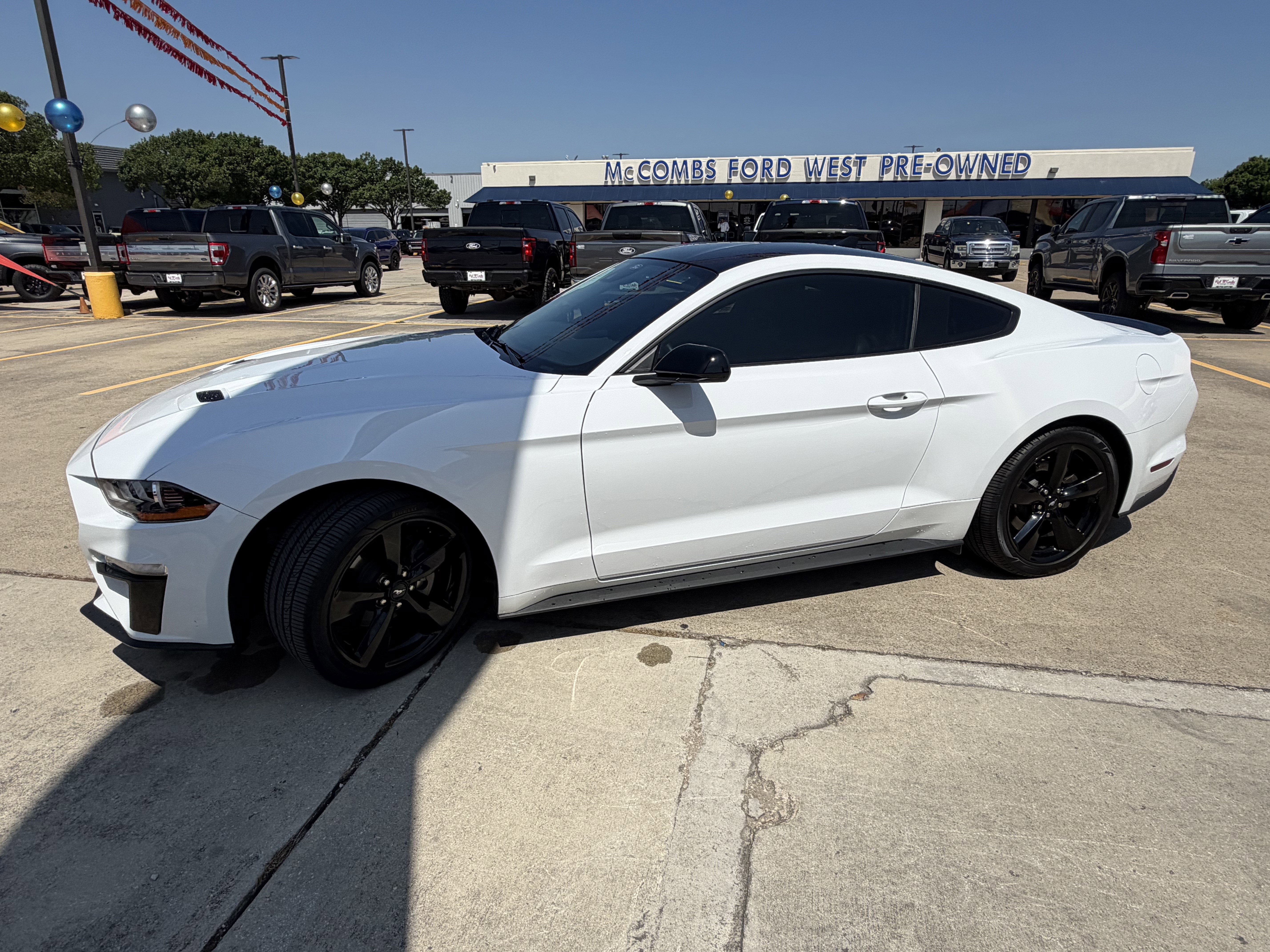 Certified 2021 Ford Mustang Premium w/ Black Accent Package RWD image 9