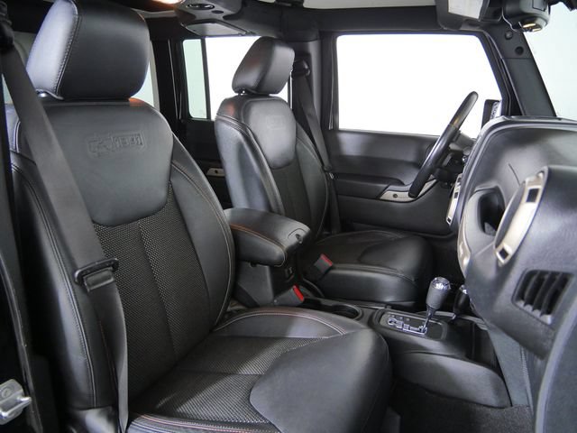 Used 2017 Jeep Wrangler Unlimited Sahara AWD/4WD image 13