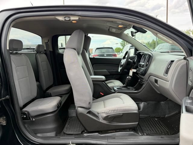 Used 2017 GMC Canyon 4x4 Extended Cab w/ Trailering Package image 17