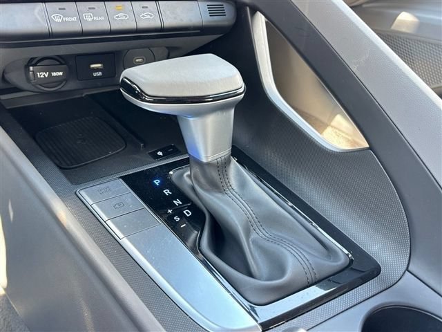 Used 2025 Hyundai Elantra Sport FWD image 27