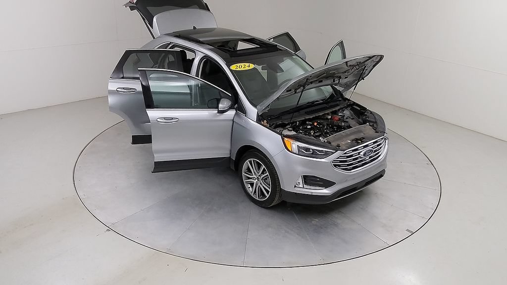 Certified 2024 Ford Edge Titanium w/ Equipment Group 301A AWD/4WD image 45