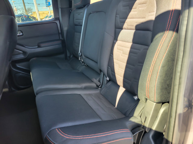 Used 2022 Nissan Frontier PRO-4X w/ Technology Package image 11
