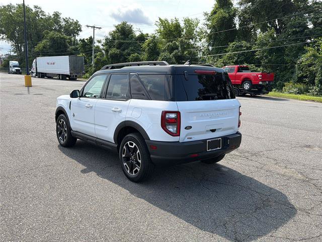 Certified 2023 Ford Bronco Sport Outer Banks AWD/4WD image 7