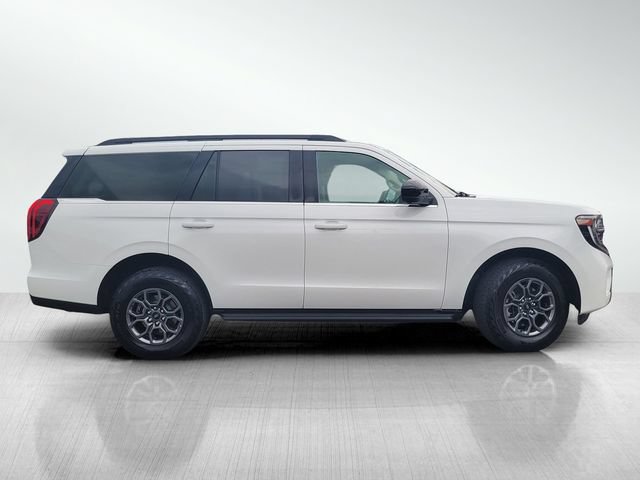 Certified 2025 Ford Expedition Active AWD/4WD image 3