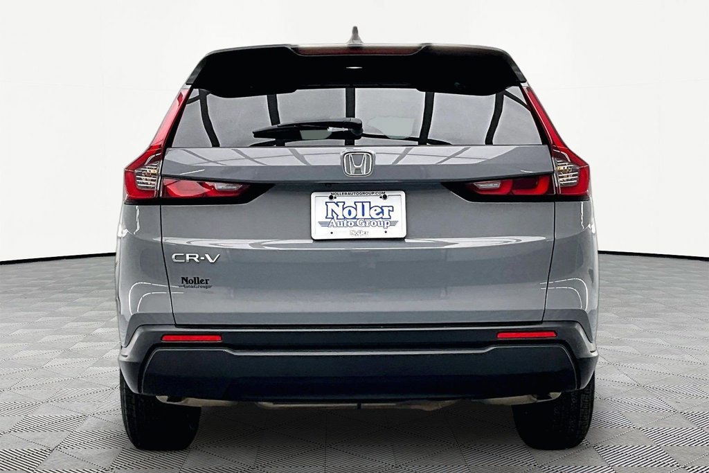 Used 2025 Honda CR-V LX image 4