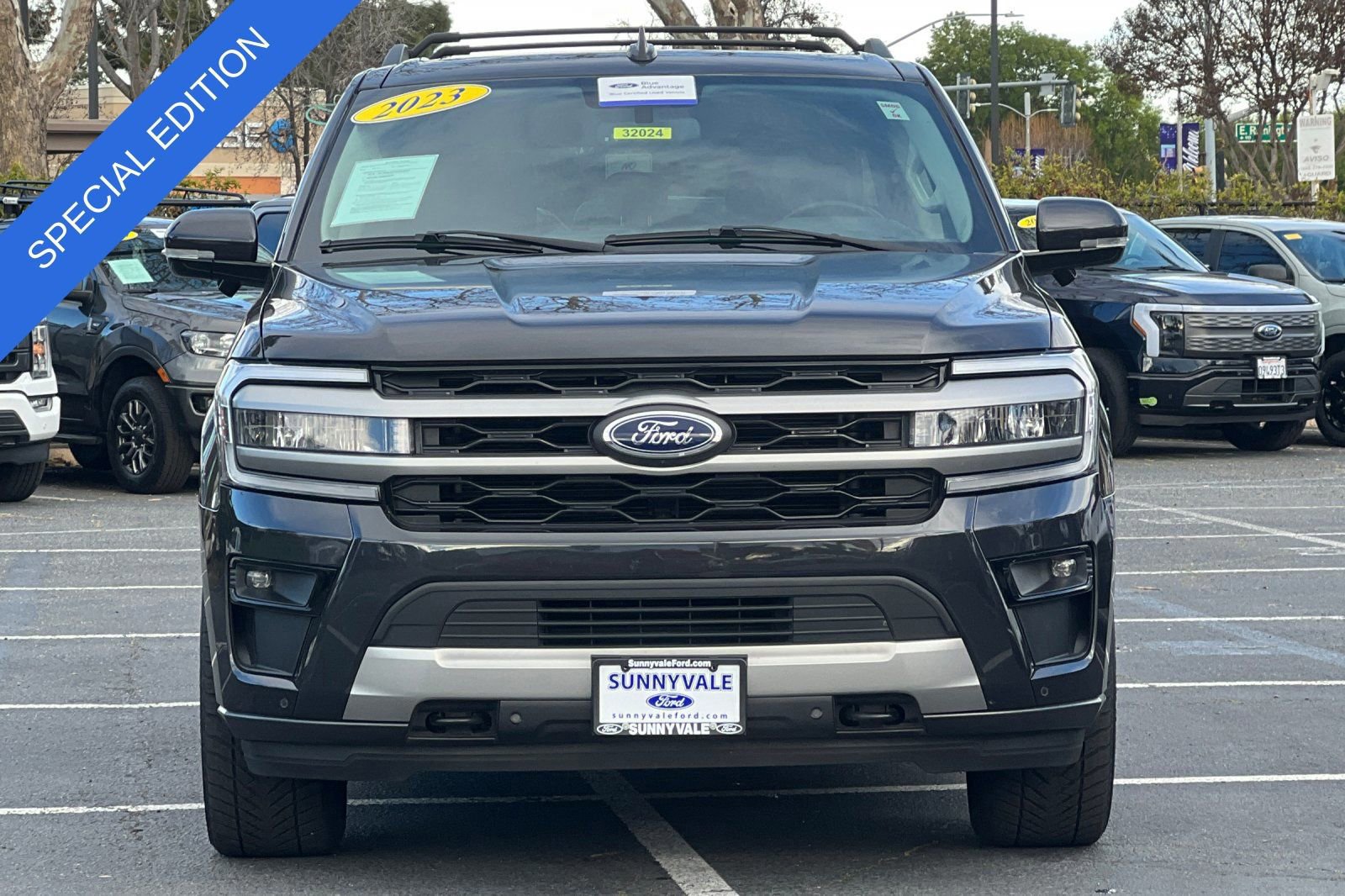 Certified 2023 Ford Expedition Max XLT image 10