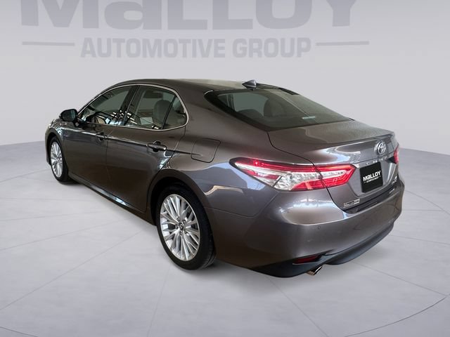Used 2018 Toyota Camry XLE w/ Audio Package FWD image 3