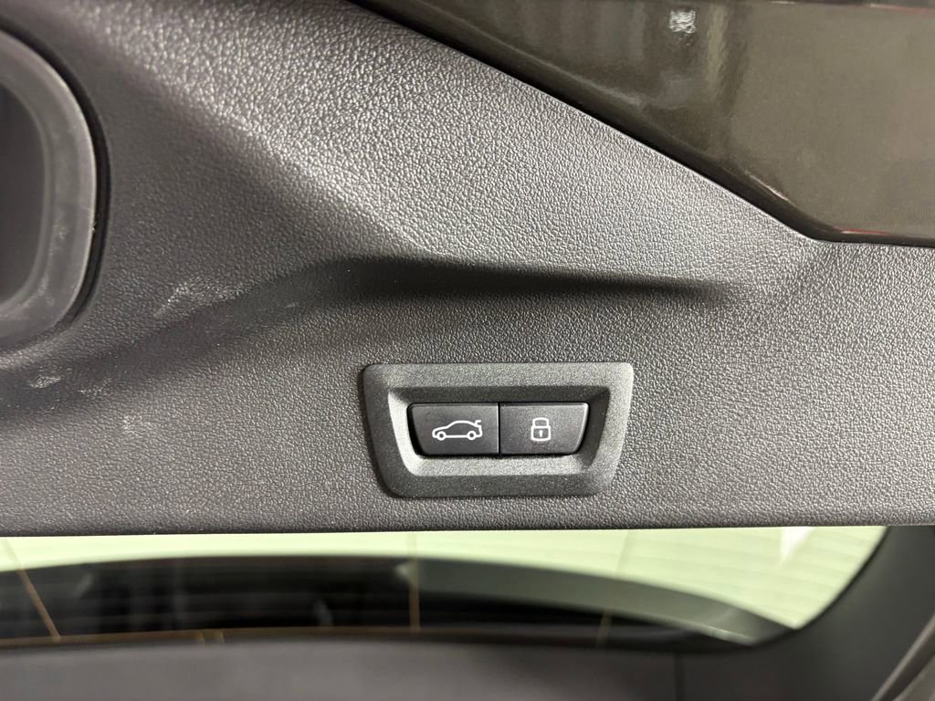 Used 2026 BMW X5 xDrive40i w/ M Sport Package image 50