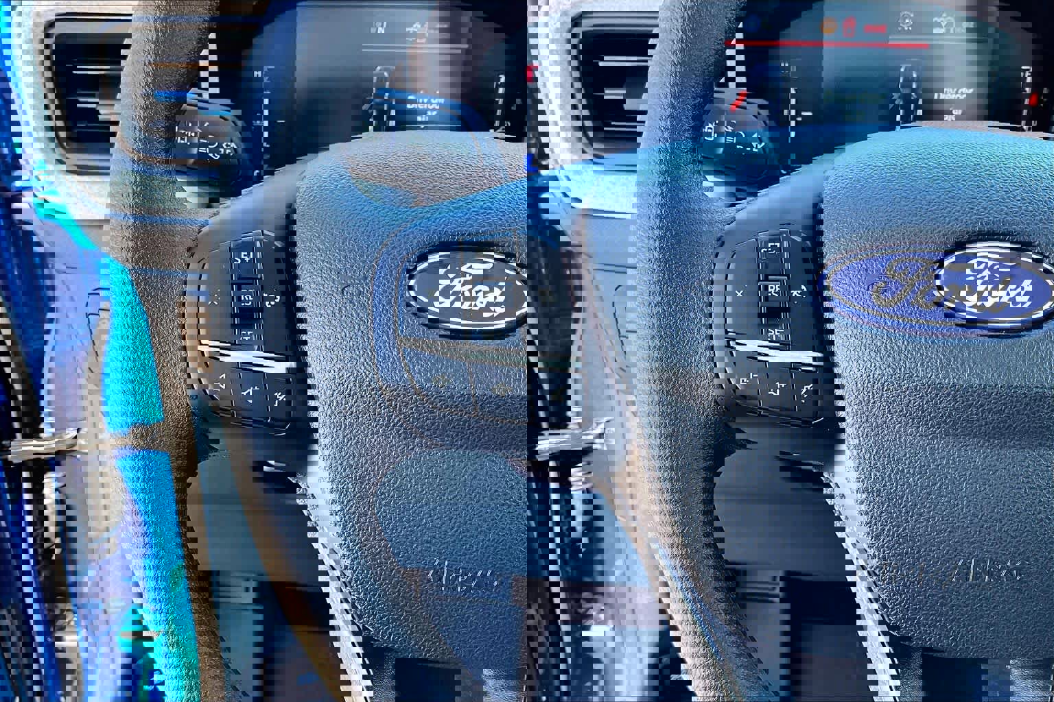 Certified 2025 Ford Maverick XLT image 24