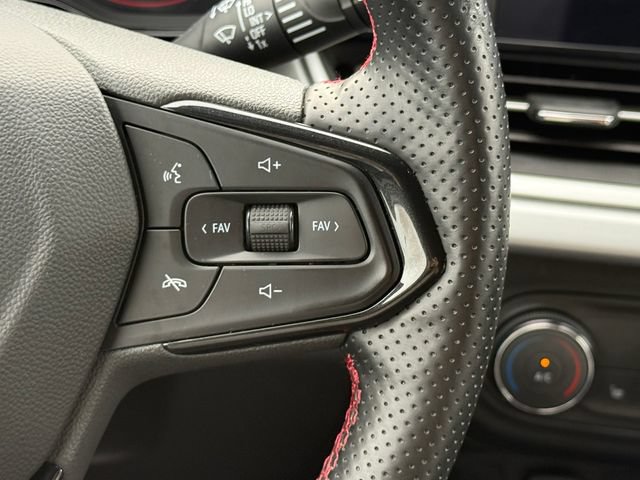 Used 2024 Chevrolet Trax RS w/ Driver Confidence Package FWD image 29