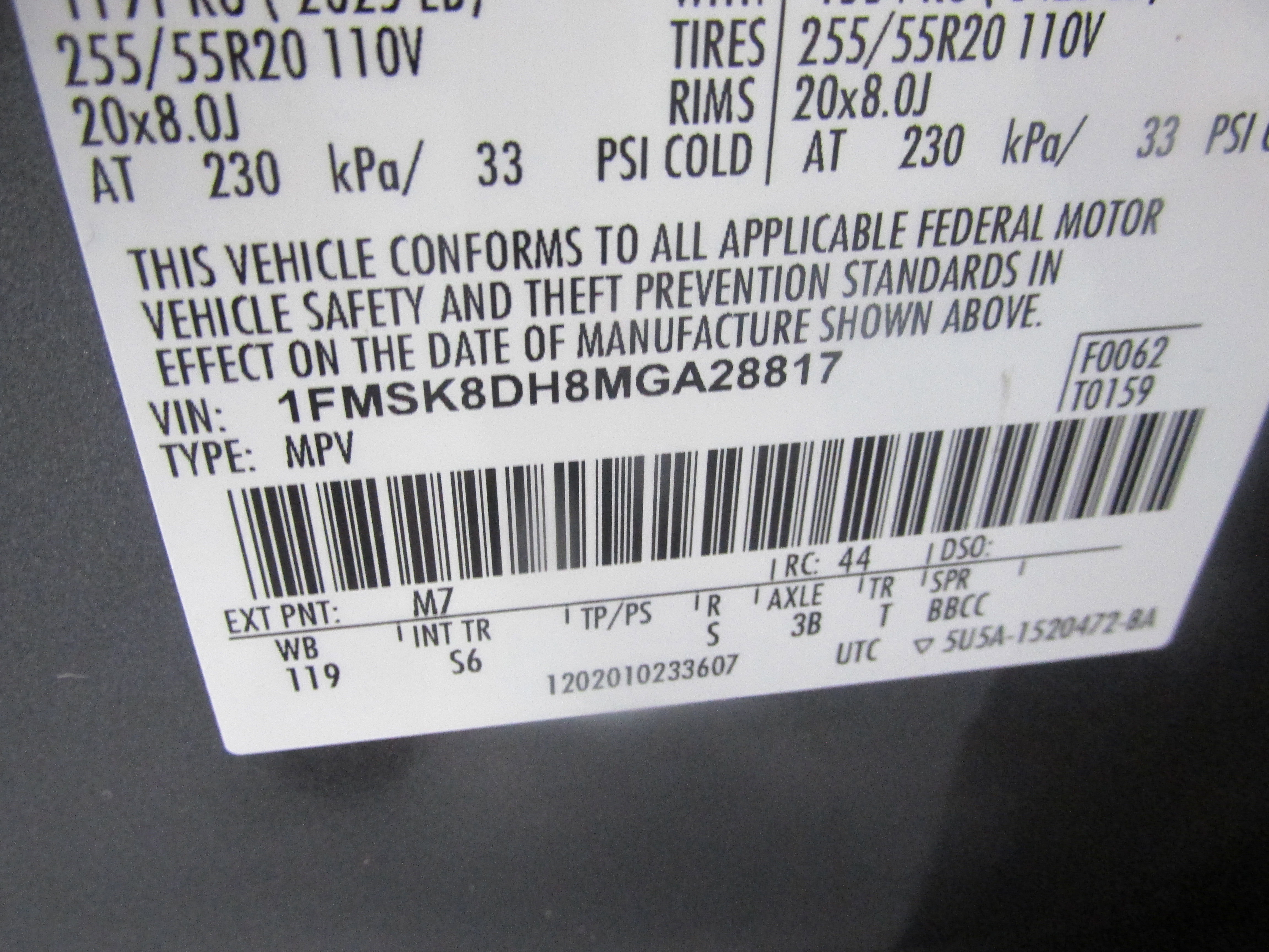 Certified 2021 Ford Explorer XLT w/ Equipment Group 202A AWD/4WD image 47