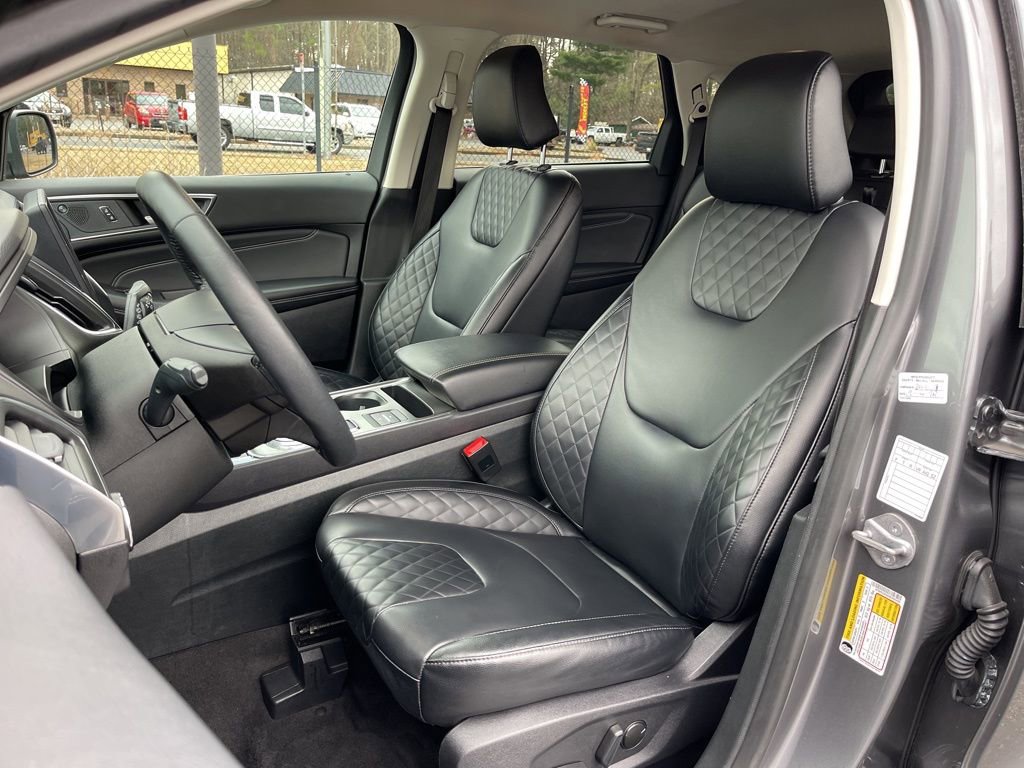Certified 2024 Ford Edge Titanium image 20