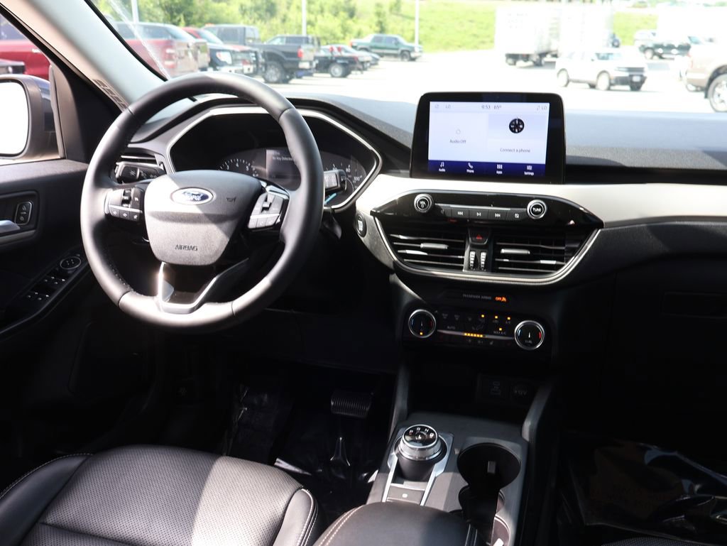 Certified 2022 Ford Escape SEL FWD image 13