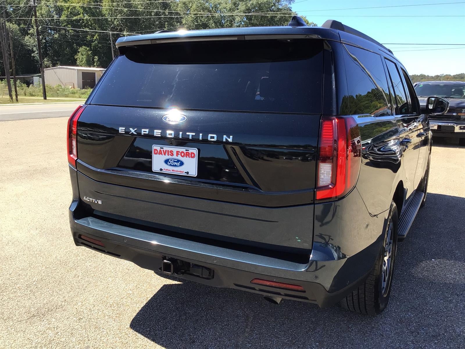 Certified 2025 Ford Expedition Active RWD image 11