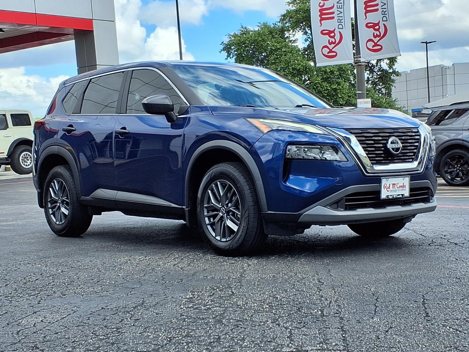 Used 2023 Nissan Rogue S FWD image 2