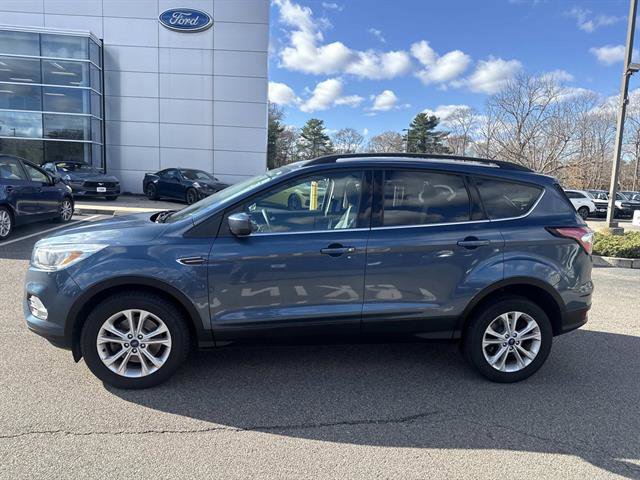 Certified 2018 Ford Escape SE image 2