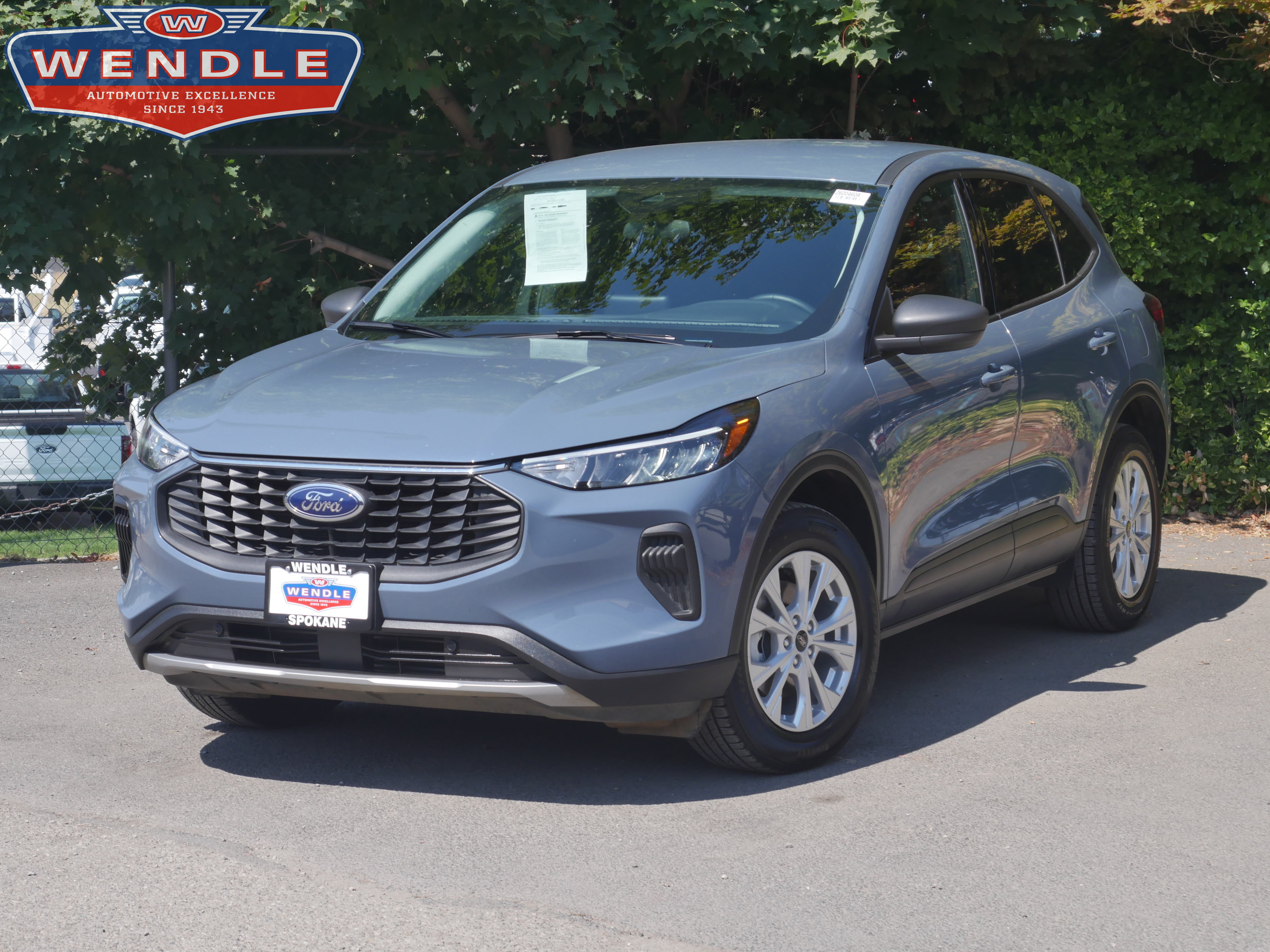 Certified 2025 Ford Escape Active AWD/4WD image 1