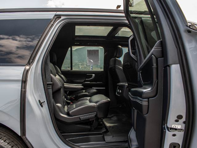 Certified 2025 Ford Expedition Max Platinum w/ Stealth Performance Package AWD/4WD image 25