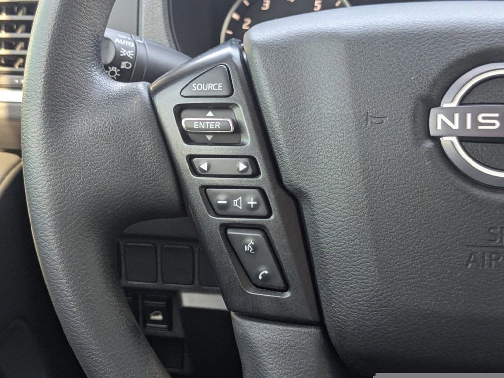 Used 2023 Nissan Frontier SV w/ Technology Package image 24