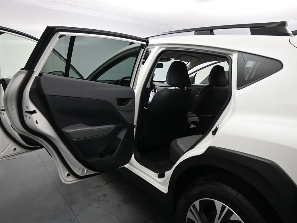 Used 2024 Subaru Crosstrek 2.0i Premium image 41