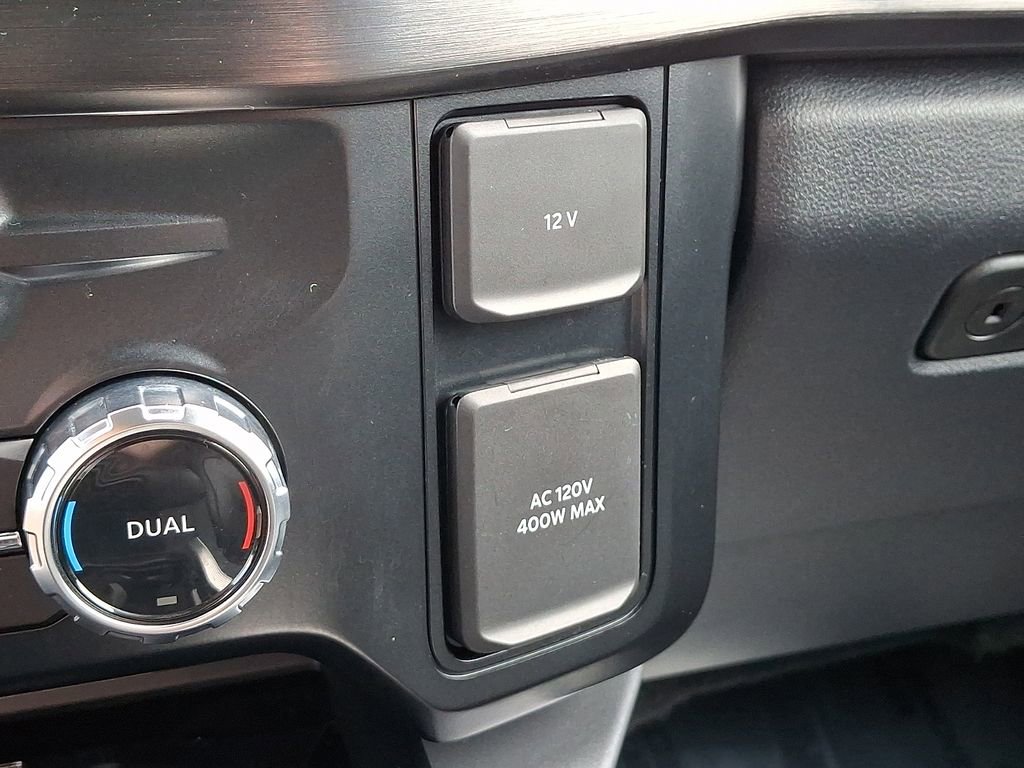 Certified 2024 Ford F350 Lariat w/ Tremor Off-Road Package image 25