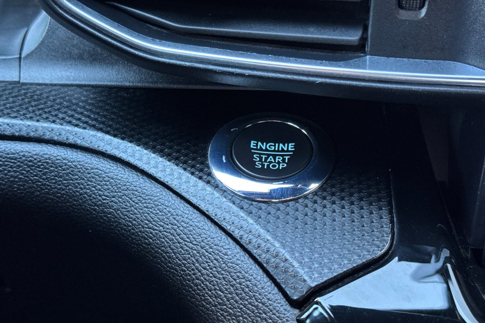 Certified 2022 Ford Explorer ST w/ Equipment Group 401A image 36