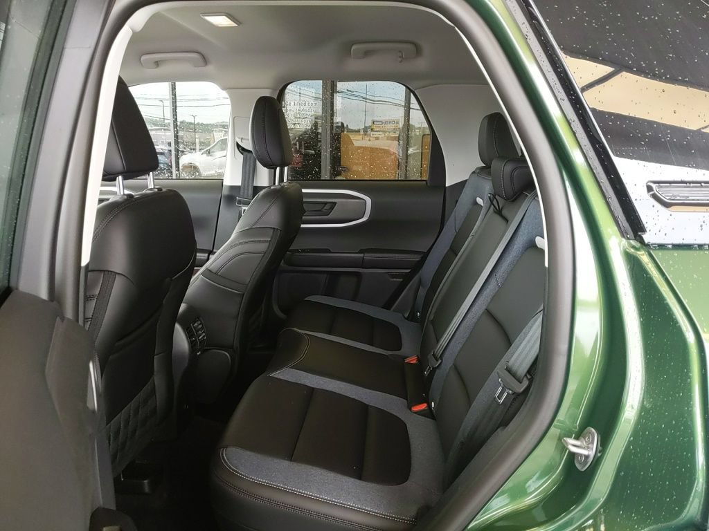 Certified 2025 Ford Bronco Sport Outer Banks w/ Outer Banks Tech Package+ AWD/4WD image 13