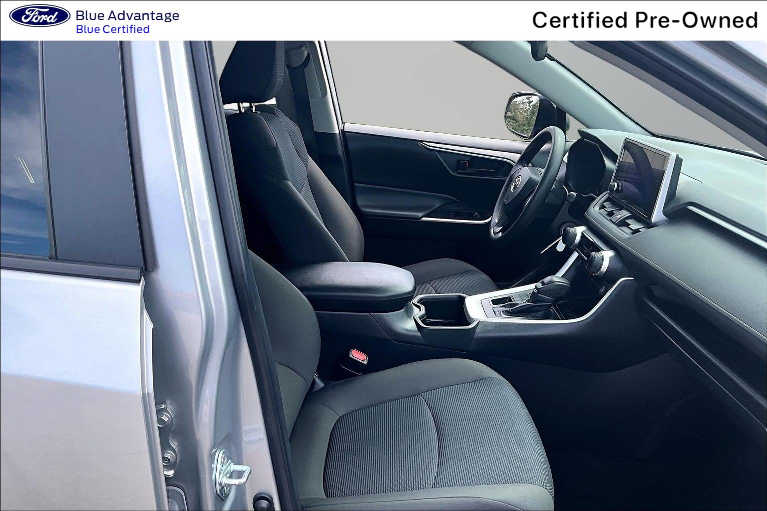 Used 2025 Toyota RAV4 LE AWD/4WD image 7