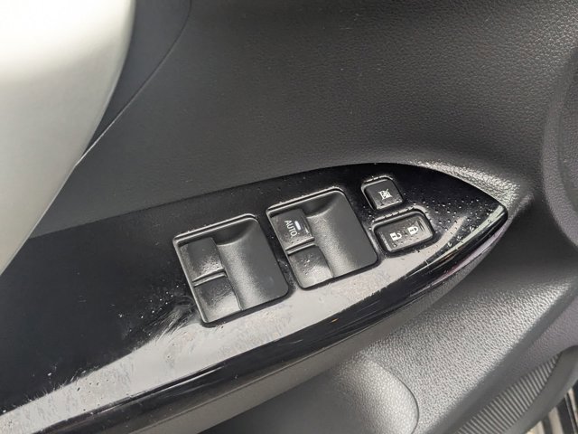 Used 2024 Mitsubishi Eclipse Cross LE image 12