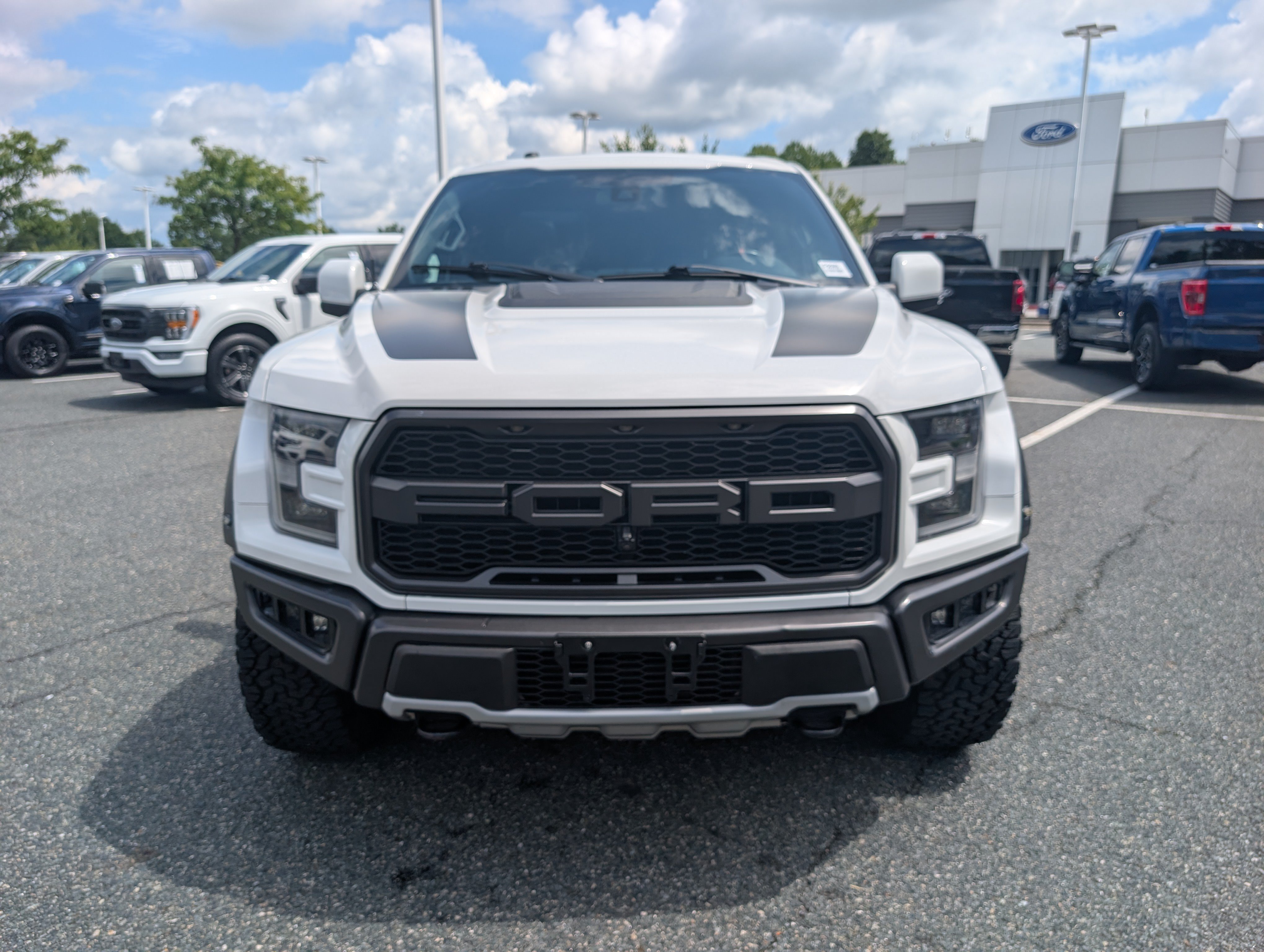 Certified 2018 Ford F150 Raptor w/ Equipment Group 802A Luxury AWD/4WD image 8
