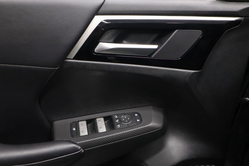 Used 2024 Mitsubishi Outlander SE Black Edition AWD/4WD image 23