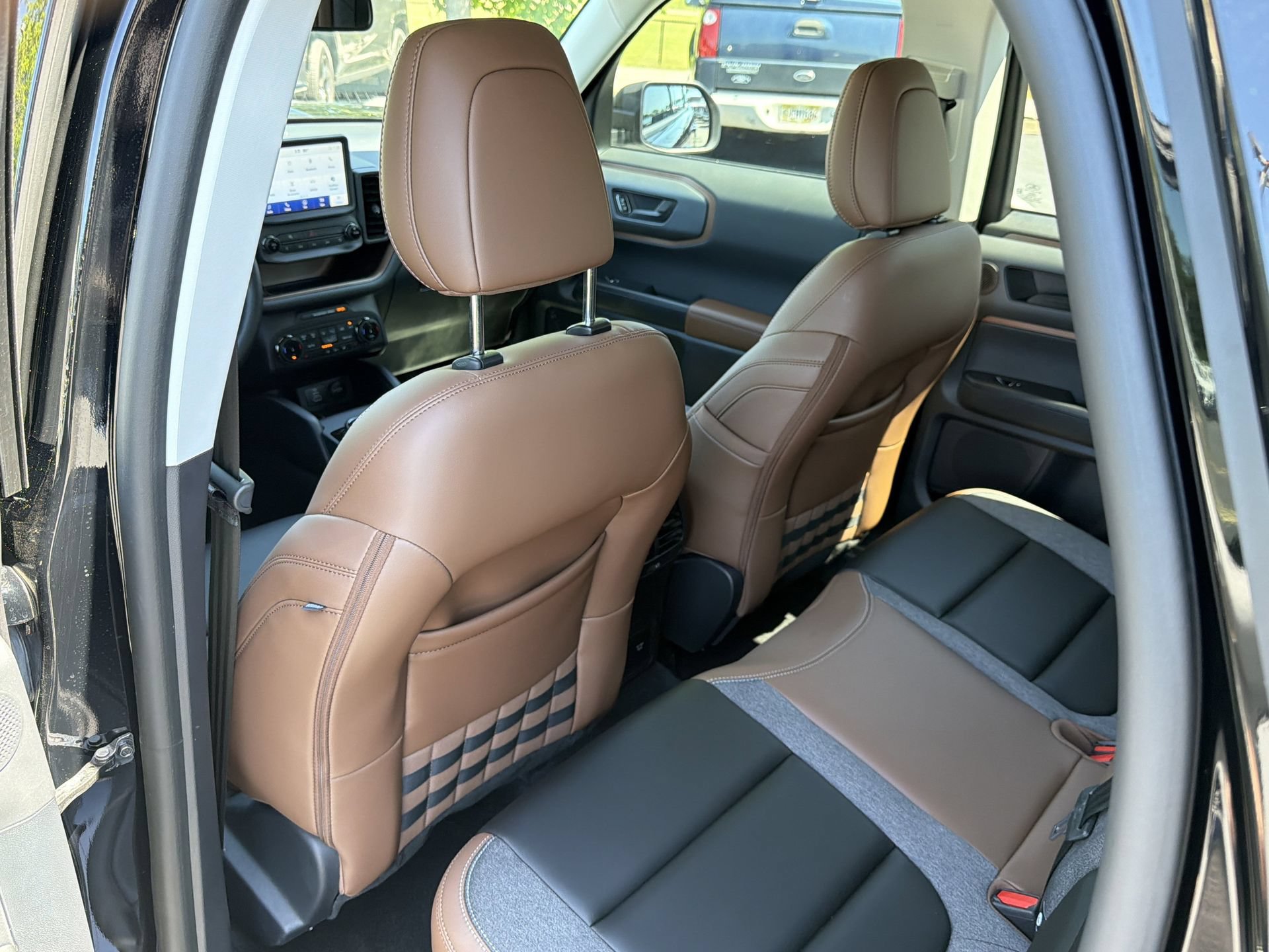 Certified 2024 Ford Bronco Sport Outer Banks w/ Tech Package AWD/4WD image 25