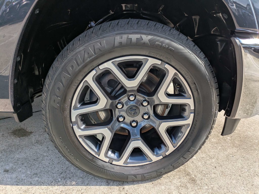 Used 2026 RAM 1500 Laramie AWD/4WD image 11